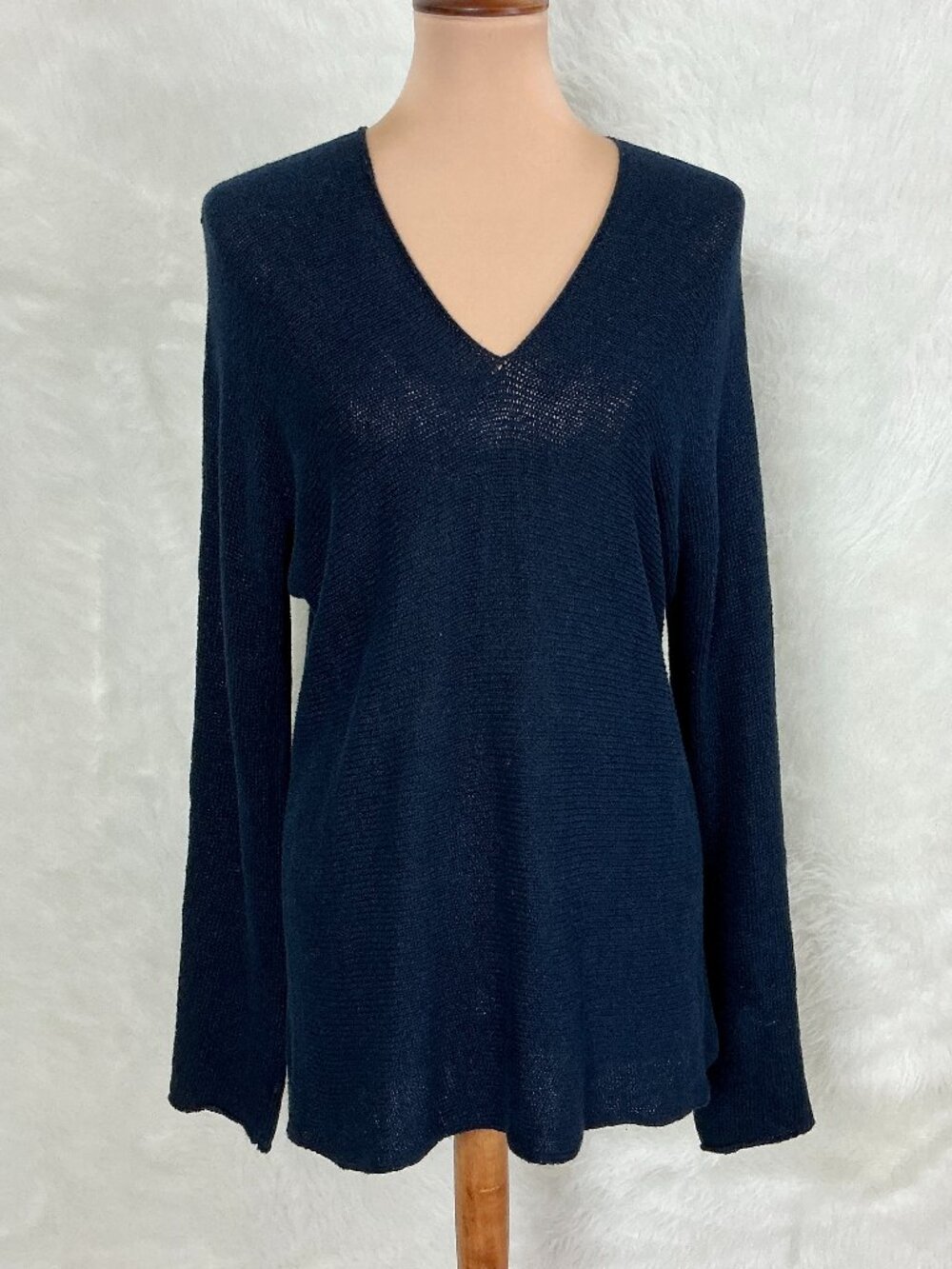 Vince Navy Blue V-Neck V-Back 100% Linen Knit Sweater Coastal Fall Spring L